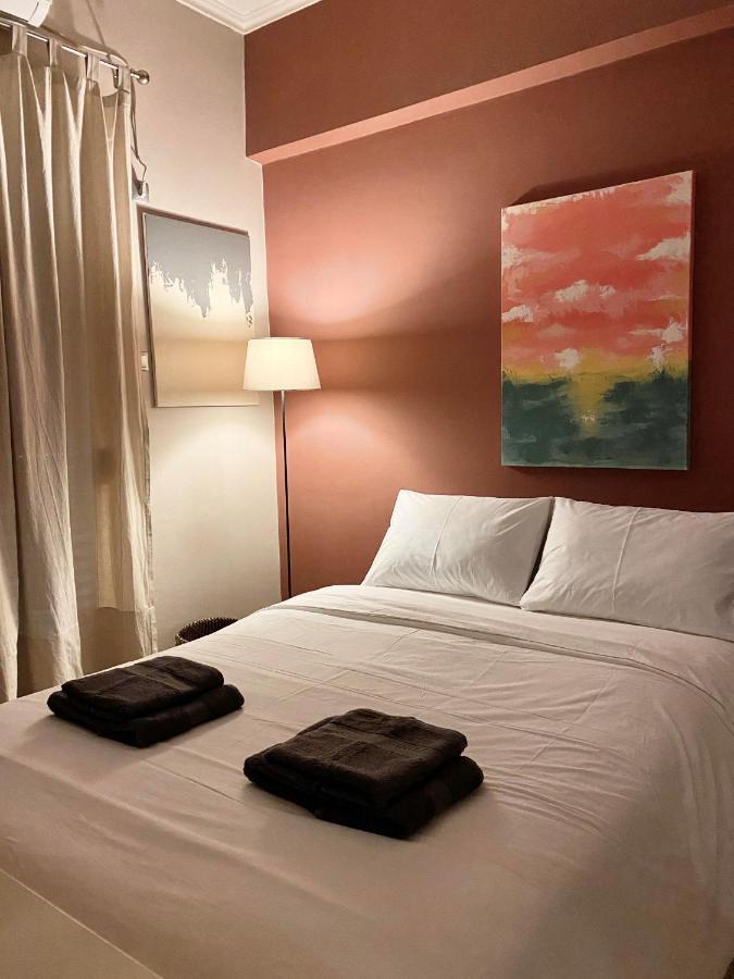 Ultimate Downtown Athens Escape Apartment ภายนอก รูปภาพ